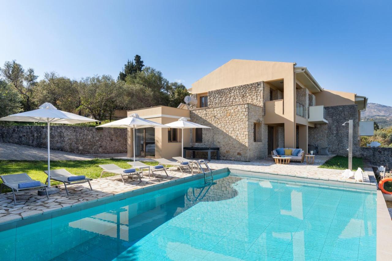 Villa Pietra Gialla By Rodostamo Collection كاسيوبي المظهر الخارجي الصورة